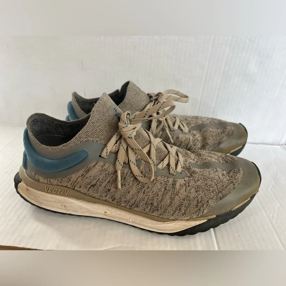 The North Face Gray Vectiv Escape Knit Reflect Trail Shoes Men's 9 -27 Cm